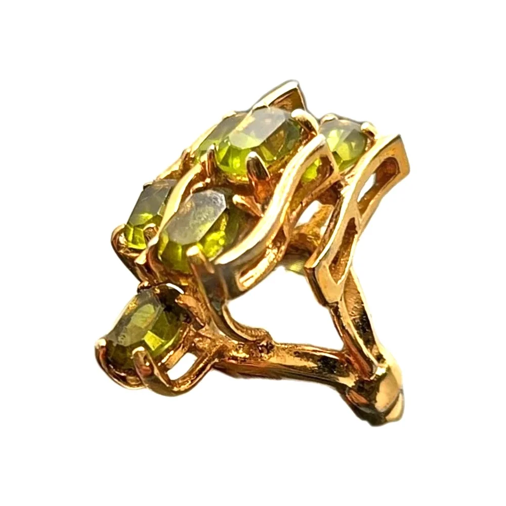 Vintage 18 K HGE Cocktail Ring Size 4 with Simulated Peridot Rhinestones Size 4